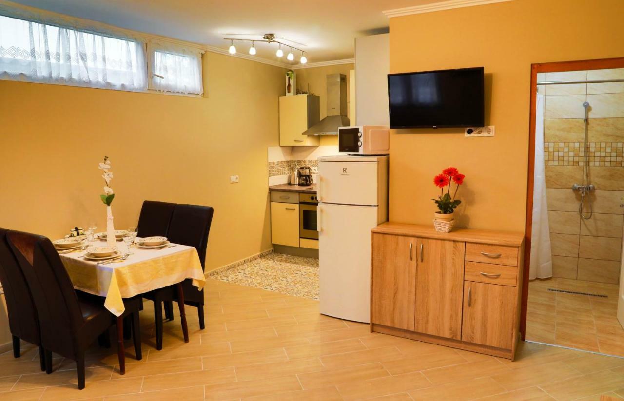 Jazmin Apartman Buzsák Εξωτερικό φωτογραφία