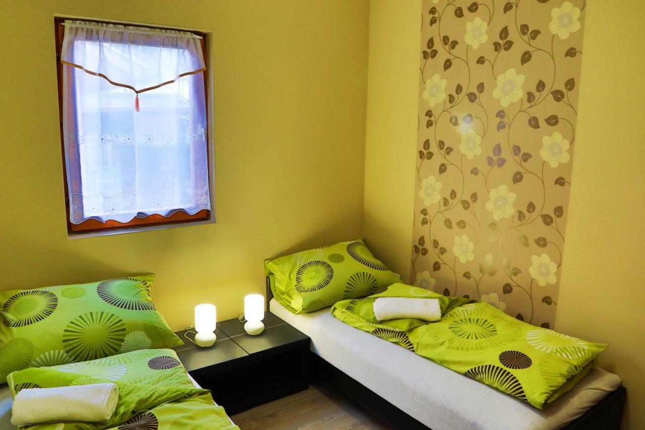 Jazmin Apartman Buzsák Εξωτερικό φωτογραφία